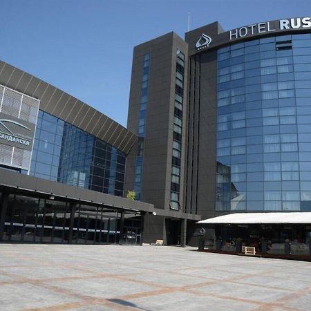 Hotel Russia Szkopje Kültér fotó